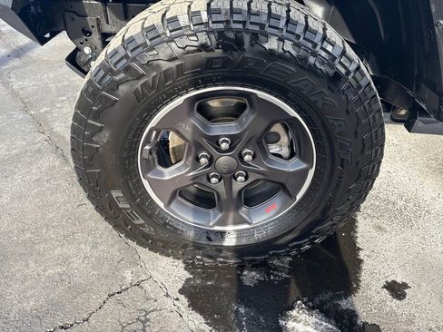 Certified 2023 Jeep Gladiator Rubicon w/ LED Lighting Group image 29