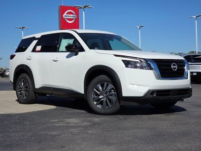 New 2025 Nissan Pathfinder S
