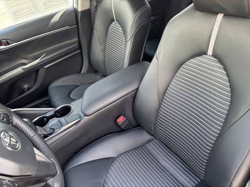 Used 2024 Toyota Camry SE FWD image 18