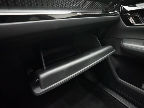 Used 2025 Honda CR-V Sport Touring image 29