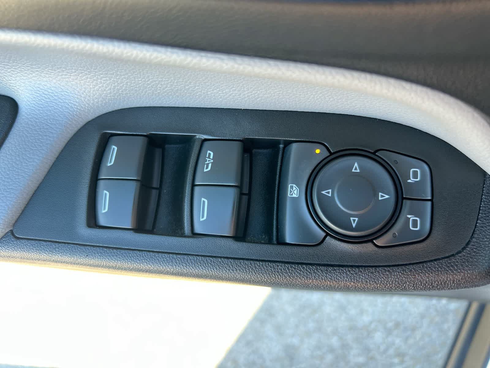 Used 2022 Chevrolet Equinox LS FWD image 23