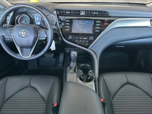 Certified 2018 Toyota Camry SE FWD image 12