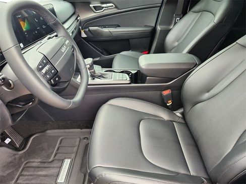 New 2026 Kia Sportage EX w/ EX Panorama Roof Package image 9