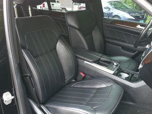 Used 2015 Mercedes-Benz GL 450 4MATIC image 50