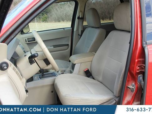 Used 2011 Ford Escape XLT image 3