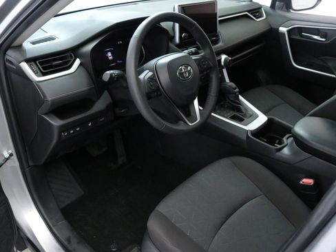 Used 2023 Toyota RAV4 XLE image 20