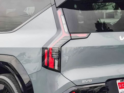 Used 2024 Kia EV9 GT-Line image 7