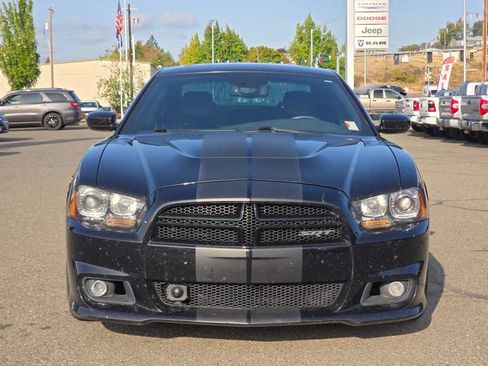 Used 2012 Dodge Charger SRT8 w/ Adaptive Cruise Control Group RWD image 5