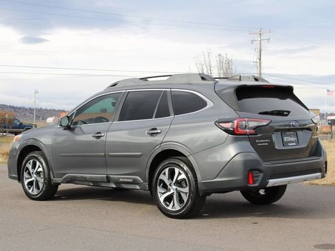 Used 2020 Subaru Outback Limited image 4