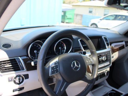 Used 2015 Mercedes-Benz ML 350 4MATIC image 11
