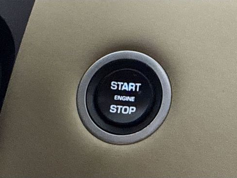 Used 2020 Land Rover Discovery Sport S image 21