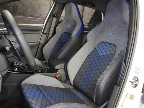 Used 2025 Volkswagen Golf R Black Edition w/ Euro Stye Package image 43