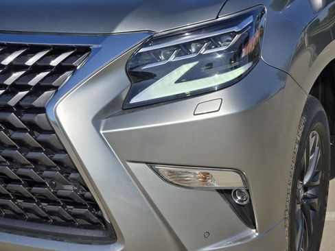 Used 2023 Lexus GX 460 Premium AWD/4WD image 9