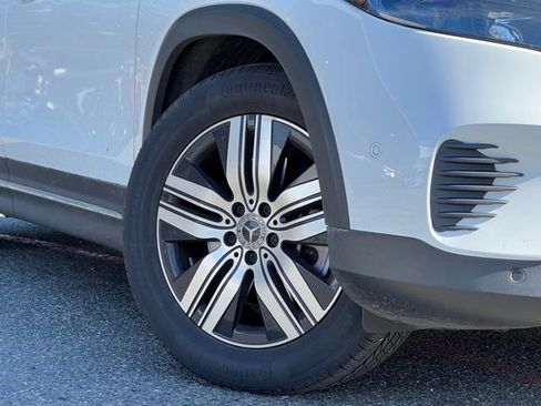 Used 2022 Mercedes-Benz EQB 300 4MATIC image 2
