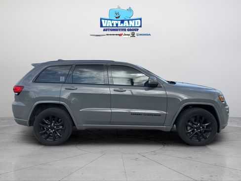 Certified 2020 Jeep Grand Cherokee Altitude image 6