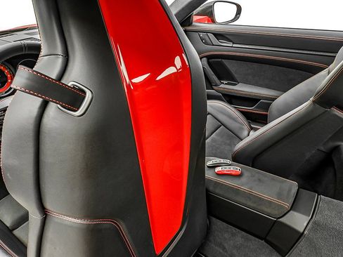 Used 2022 Porsche 911 GT3 RWD image 15