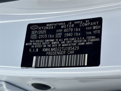 New 2026 Hyundai Elantra Blue image 32