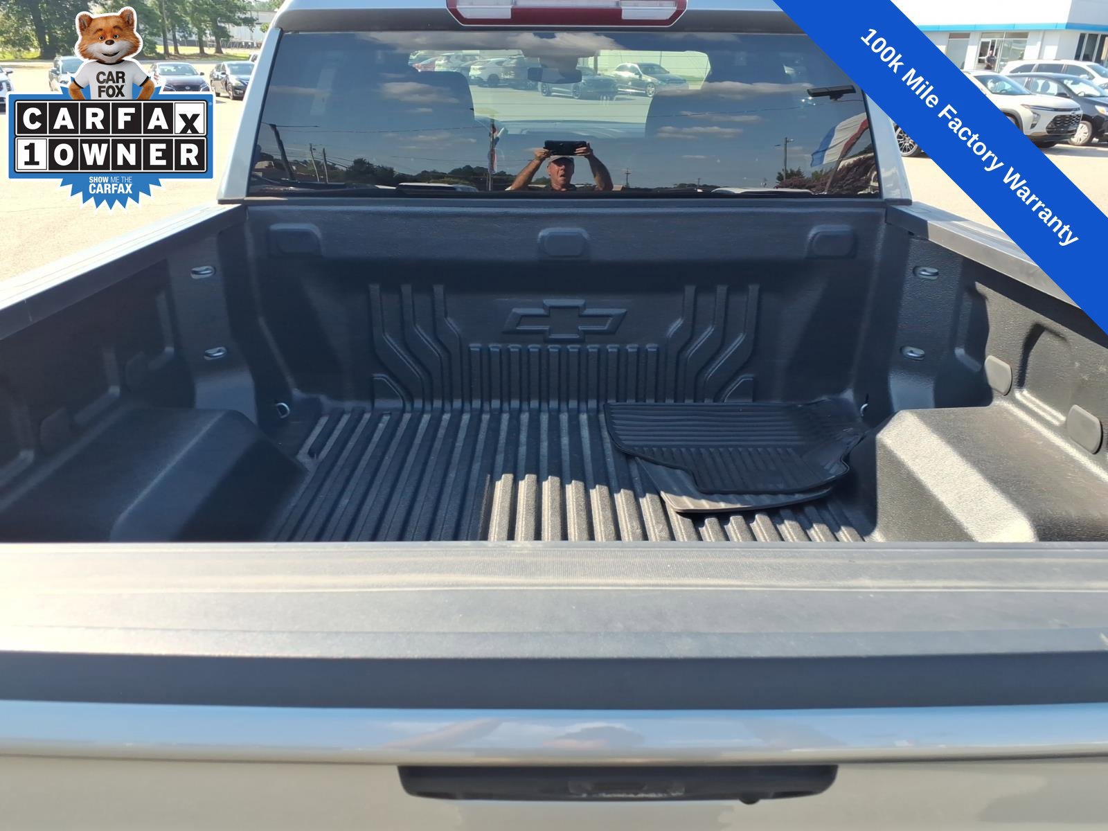 Used 2024 Chevrolet Silverado 1500 LT AWD/4WD image 11