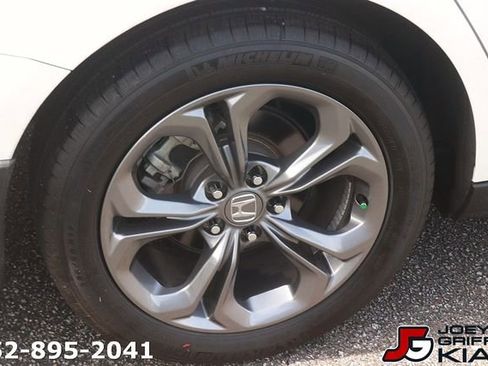 Used 2023 Honda Accord EX image 9