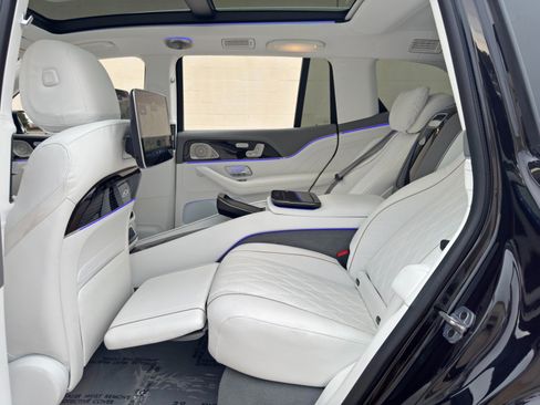 Used 2024 Mercedes-Benz Maybach GLS 600 4MATIC image 73