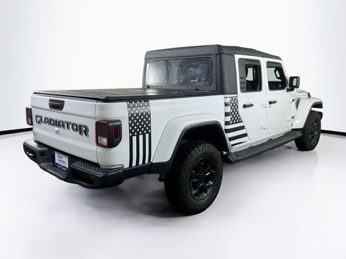 Used 2023 Jeep Gladiator Willys image 5
