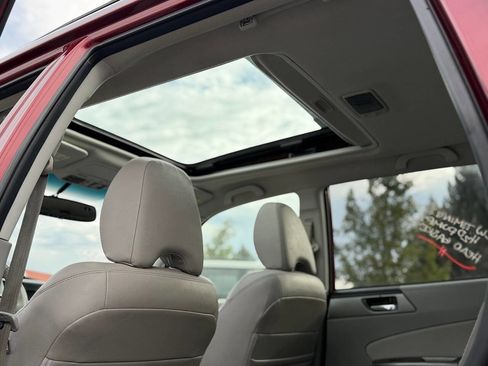 Used 2012 Subaru Forester 2.5X Limited image 27