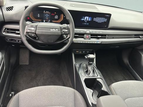 Used 2025 Kia K4 FWD image 11