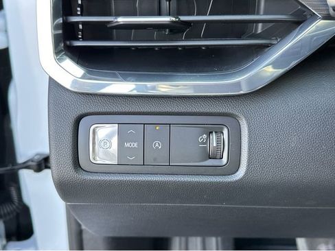 New 2026 GMC Acadia Elevation w/ Elevation Premium Package FWD image 25