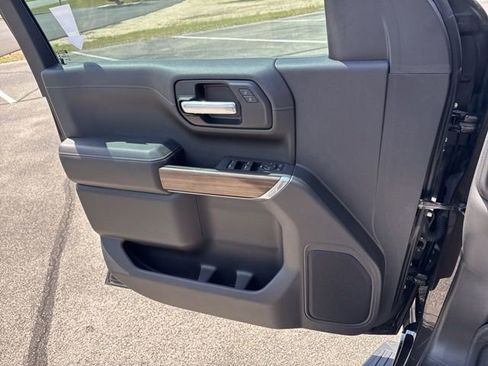 Used 2021 Chevrolet Silverado 1500 LT w/ Texas Edition Plus image 18