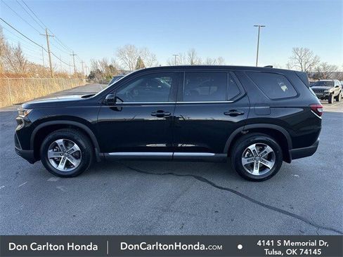 Used 2025 Honda Pilot EX-L image 12