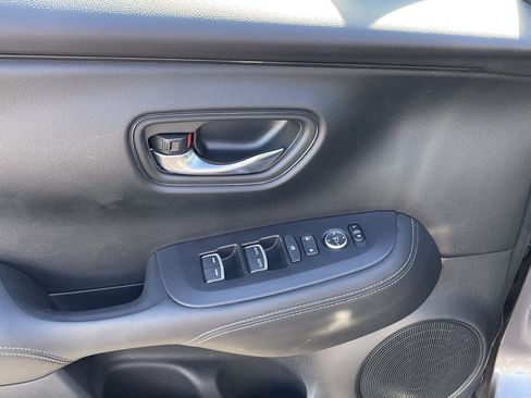 Used 2024 Honda HR-V EX-L image 18