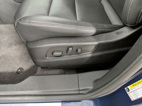 Certified 2022 Cadillac XT4 Premium Luxury w/ Enhanced Visibility Package image 21