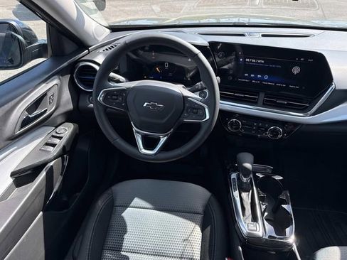 New 2026 Chevrolet Trax LT w/ Driver Confidence Package FWD image 17