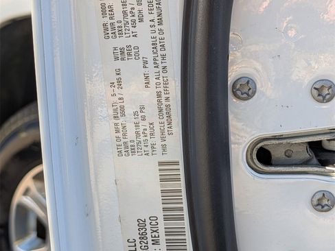 Used 2024 RAM 2500 Big Horn image 39