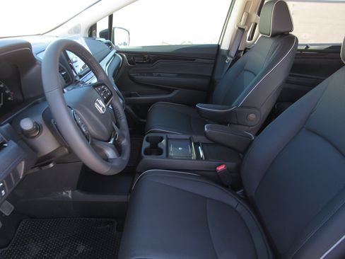 New 2026 Honda Odyssey Elite image 14
