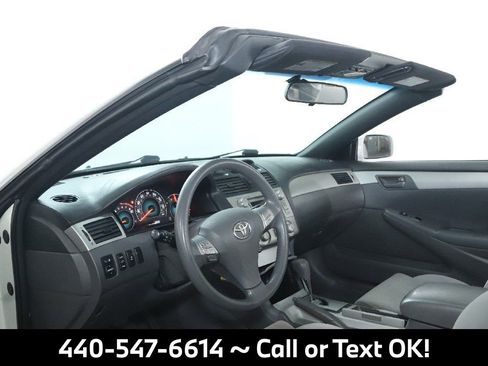 Used 2007 Toyota Solara SE image 25