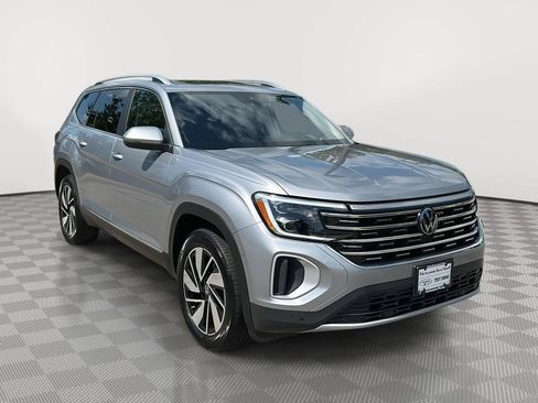 Used 2024 Volkswagen Atlas SEL AWD/4WD image 5