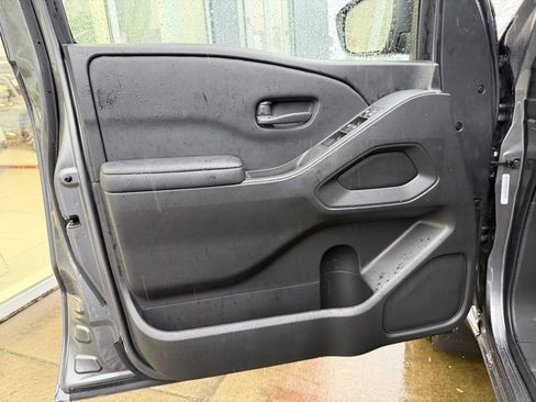 New 2026 Nissan Frontier S image 11