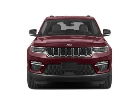 Used 2023 Jeep Grand Cherokee Limited w/ Luxury Tech Group II AWD/4WD image 4