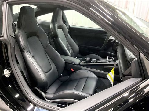 New 2026 Porsche 911 Carrera 4 GTS image 27