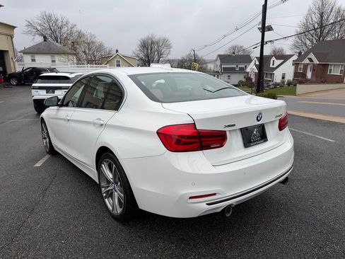 Used 2017 BMW 340i xDrive Sedan AWD/4WD image 5