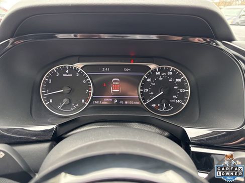 Used 2025 Nissan Pathfinder SL FWD image 69