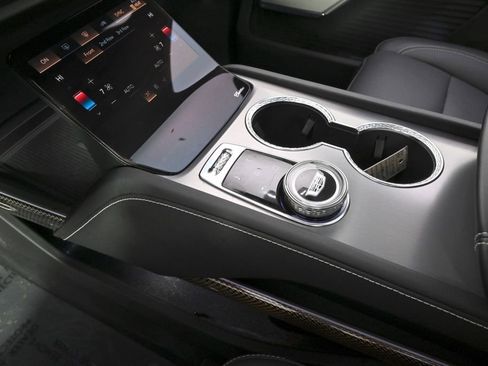 New 2026 Cadillac Vistiq Premium Luxury w/ LPO, Floor Liner Package AWD/4WD image 33