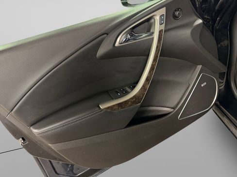 Used 2013 Buick Verano Leather FWD image 14