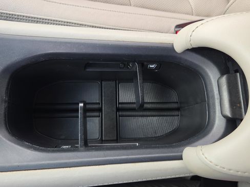 Used 2022 Honda HR-V EX-L image 36