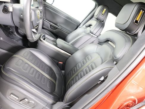 Used 2025 Rivian R1S Adventure AWD/4WD image 9