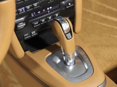 Used 2011 Porsche 911 Cabriolet image 26