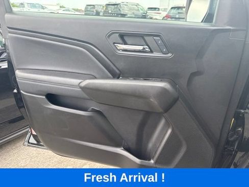 Used 2024 Chevrolet Colorado LT w/ LT Convenience Package RWD image 11