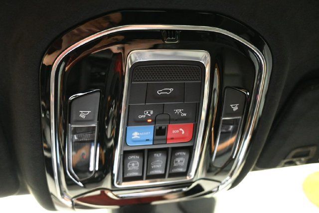 Used 2024 Jeep Grand Cherokee Summit AWD/4WD image 22