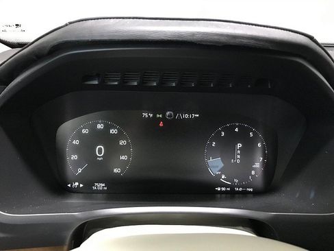Used 2016 Volvo XC90 T6 Inscription w/ Vision Package AWD/4WD image 21